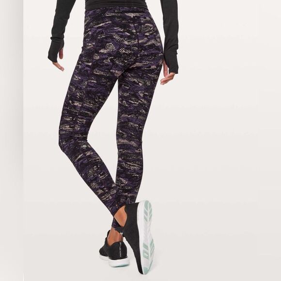 Lululemon Rip Wave Purple Thunder Black Speed Up Tight Full-On Luxtreme Size 8 - Picture 2 of 16